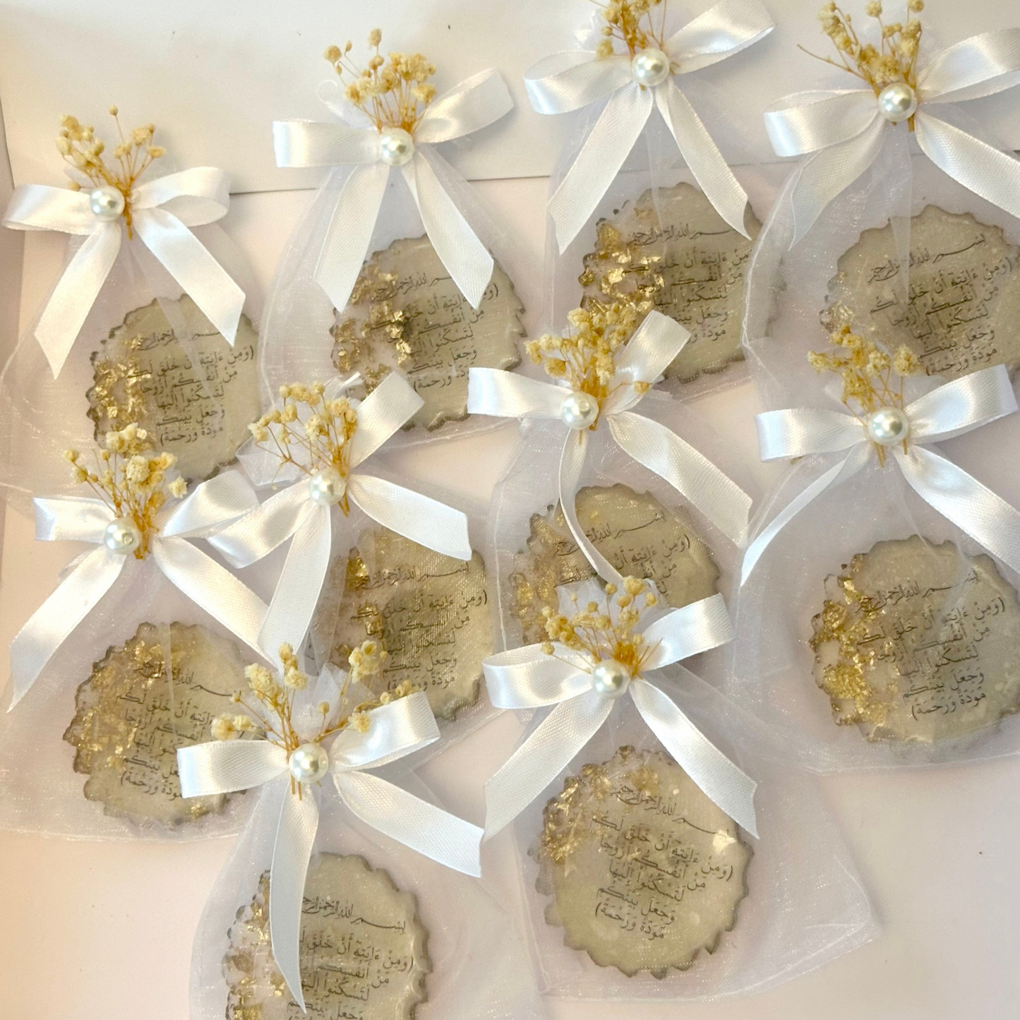 Resin with magnet with customised writing